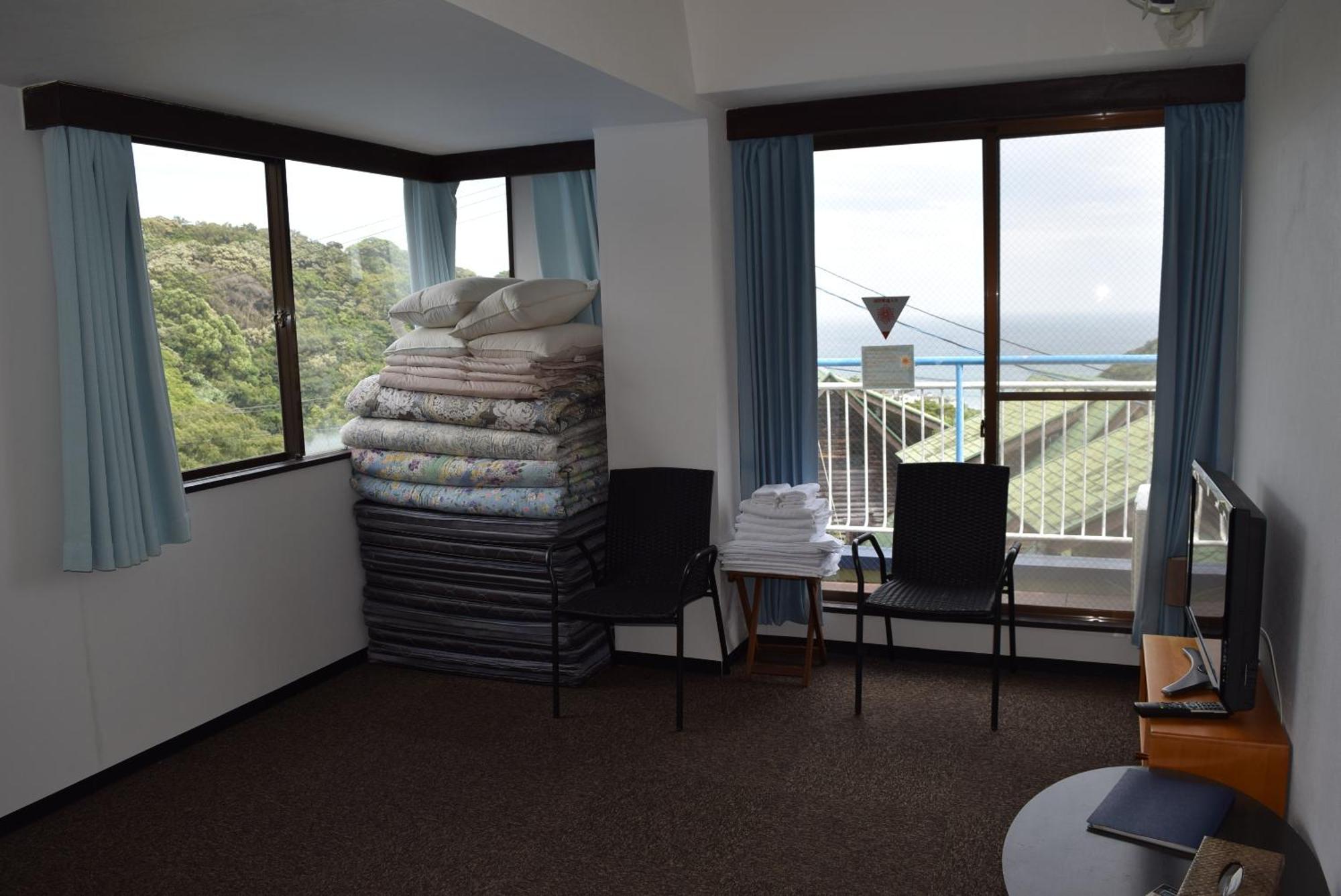 Guest House Bigfisher Club Shimoda  Exteriör bild